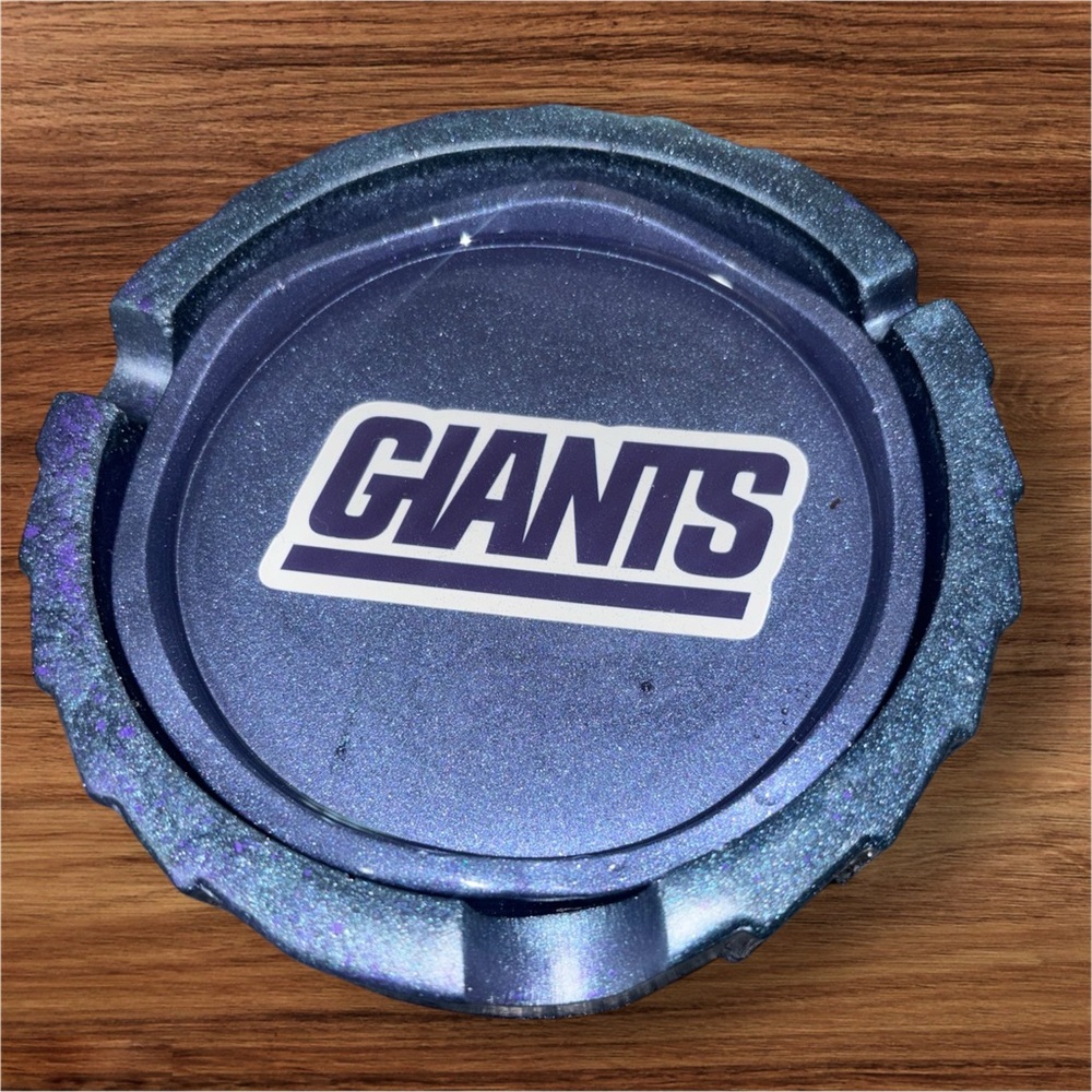 NORE’S NOVELTIES HANDCRAFTED SPORTS TEAM ASHTRAY & COASTER BUNDLE “NYGIANTS”